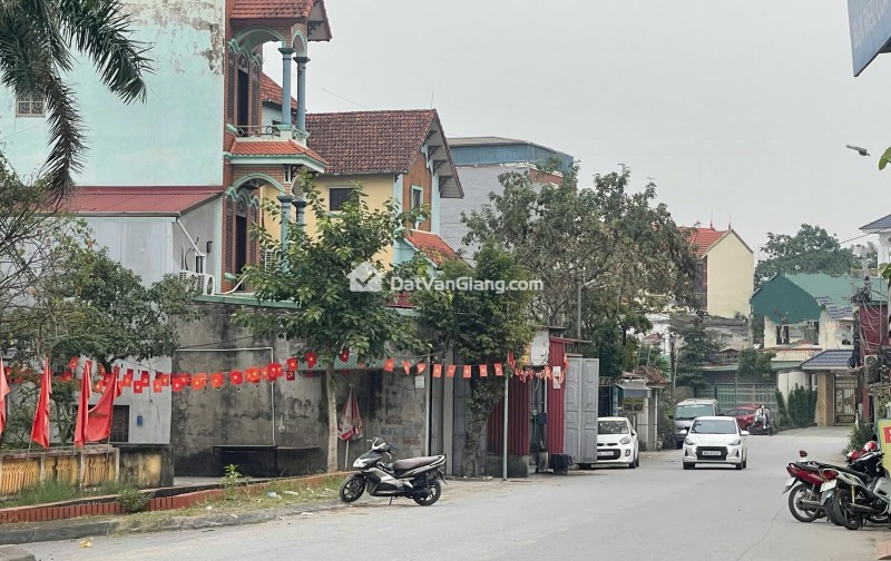 Cho Thuê Nhà Mặt Đường Cấp 4 98m2 Tại Trung Tâm Tân Tiến Văn Giang Hưng Yên Đường 2 Container Tránh